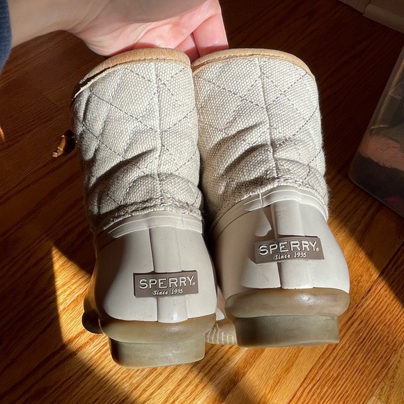 Sperry ‘Saltwater - Quilted’ Duck Boot Ivory/Oatmeal Canvas - size 6 - Picture 5 of 9
